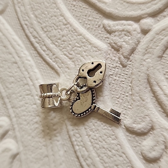 Fashion Jewelry Jewelry - Lock  & KeyDangle  Charm FITs Pandora and other European Systems or Pend…